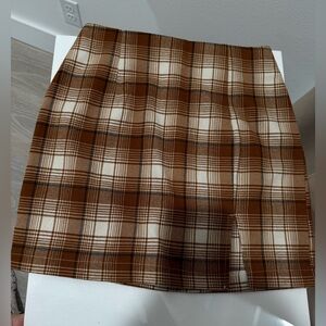 Cute plaid skirt size 6